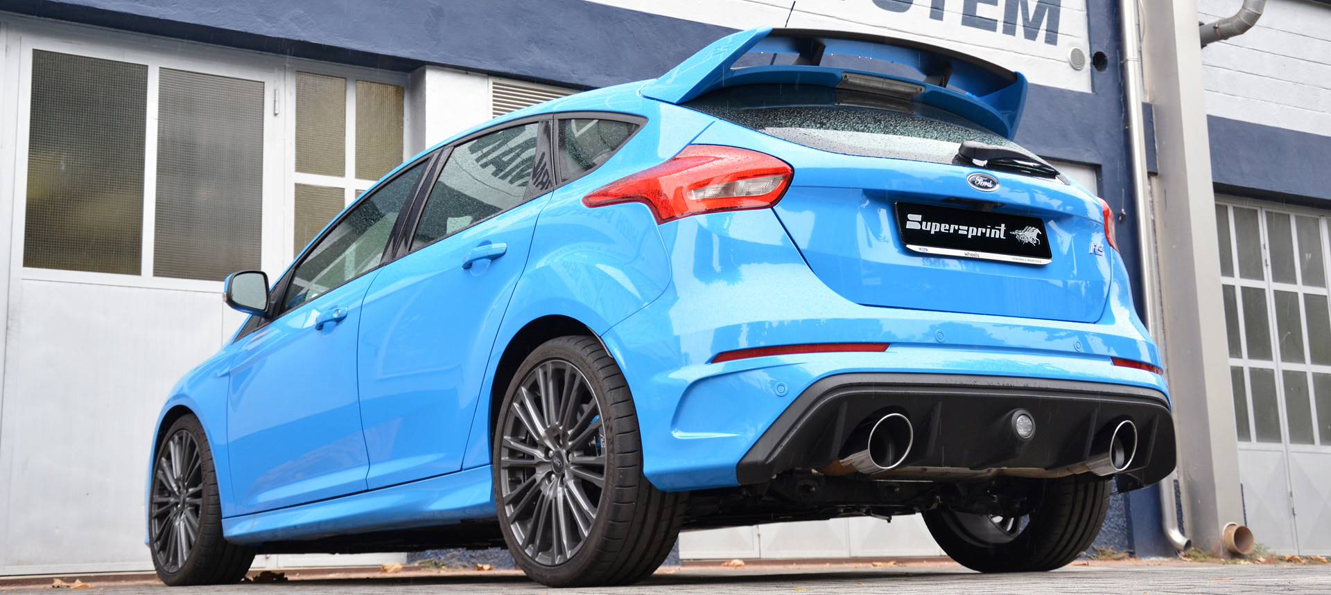 FORD FOCUS RS 2.3i Turbo 4x4 (350 Hp) sound with Supersprint full exhaust system with valve